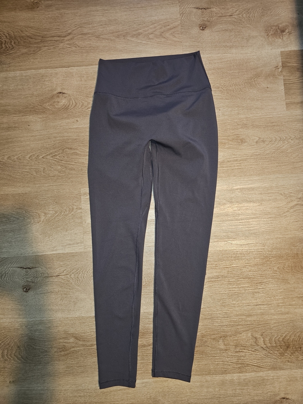 High-Rise Women's Leggings in Dark Charcoal